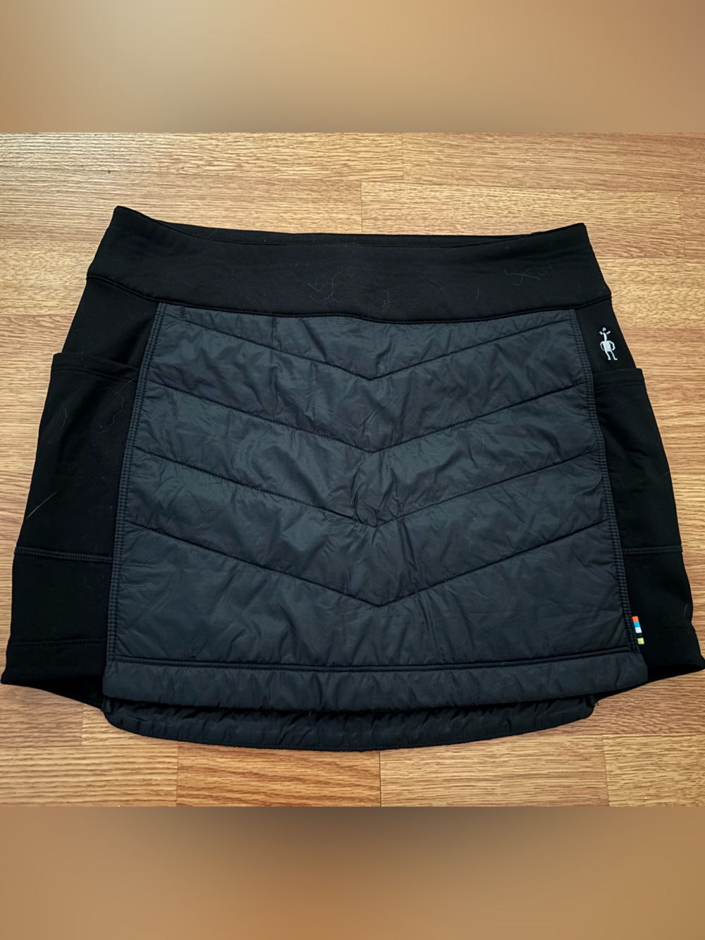 Women’s Smartwool Smartloft quilted/insulated skirt size medium in black